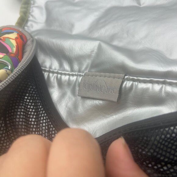 Kipling Multicolor Printed Crossbody Bag With Adjustable Grey Strap & Zipper Poc - Picture 9 of 12